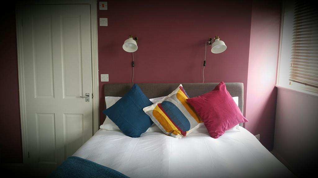 Guest House 34 Sweet Carolines Пул Екстериор снимка